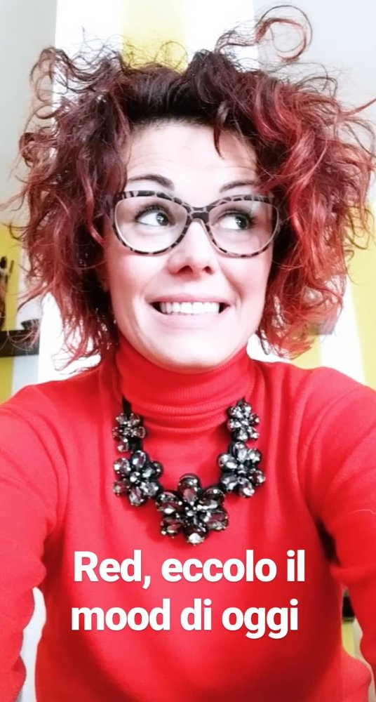 Rosso, giallo, bianco, rosa….insomma per questo inverno: colore, colore e poi ancora&nbsp;colore!!!